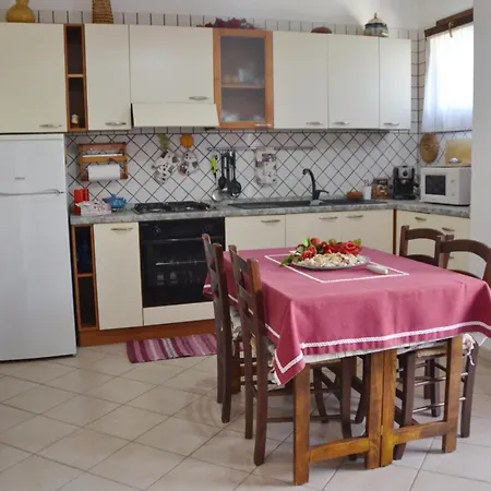Casa Hibiscus Апартаменты *